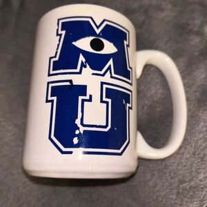 Universal Blue and White Mug